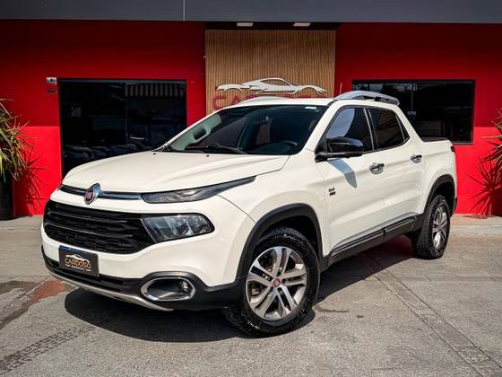 FIAT TORO 2.0 16V TURBO DIESEL VOLCANO 4WD AT9 FIAT TORO 2.0 16V TURBO DIESEL VOLCANO 4WD AT9